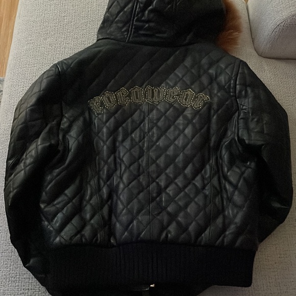 Vintage Authentic Leather Rocawear Winter Jacket with Fox fur trim around hood - Picture 2 of 2
